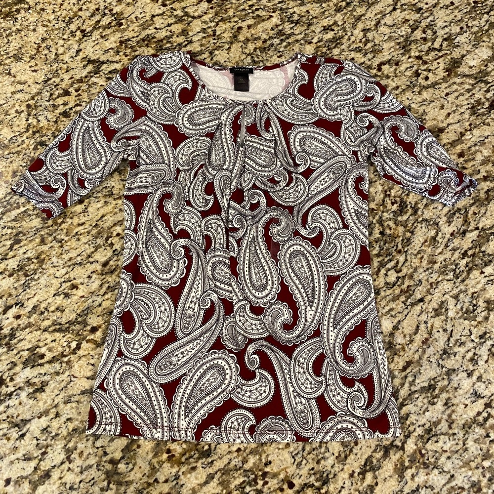 Ann Taylor outlet XS, maroon and white paisley top